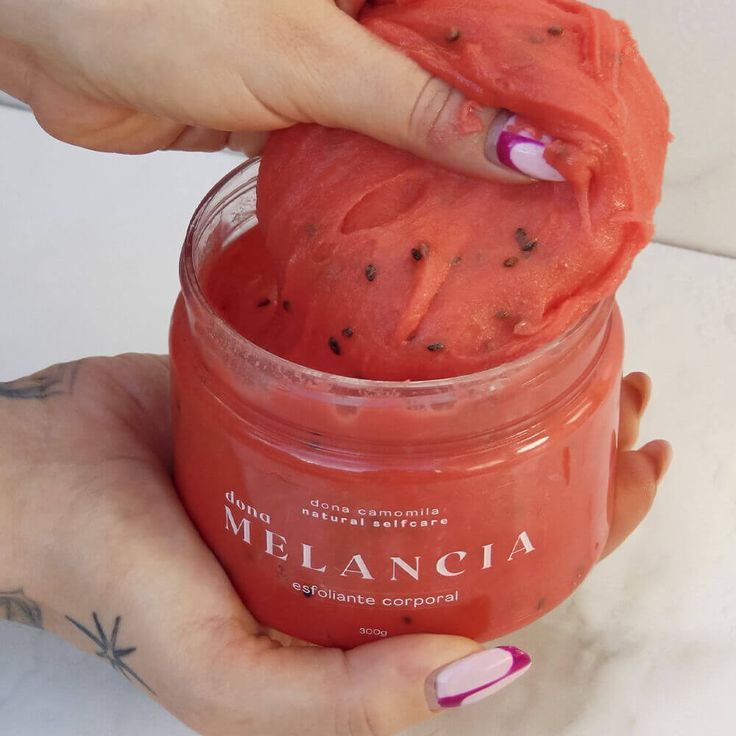 Solimo Body Scrub, Strawberry, 300gms - Image 3